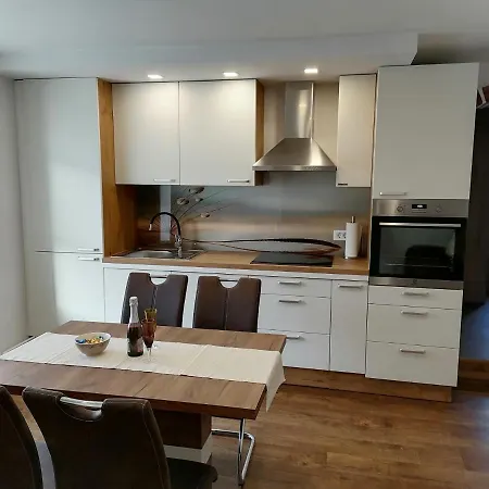 Zbogar Apartment